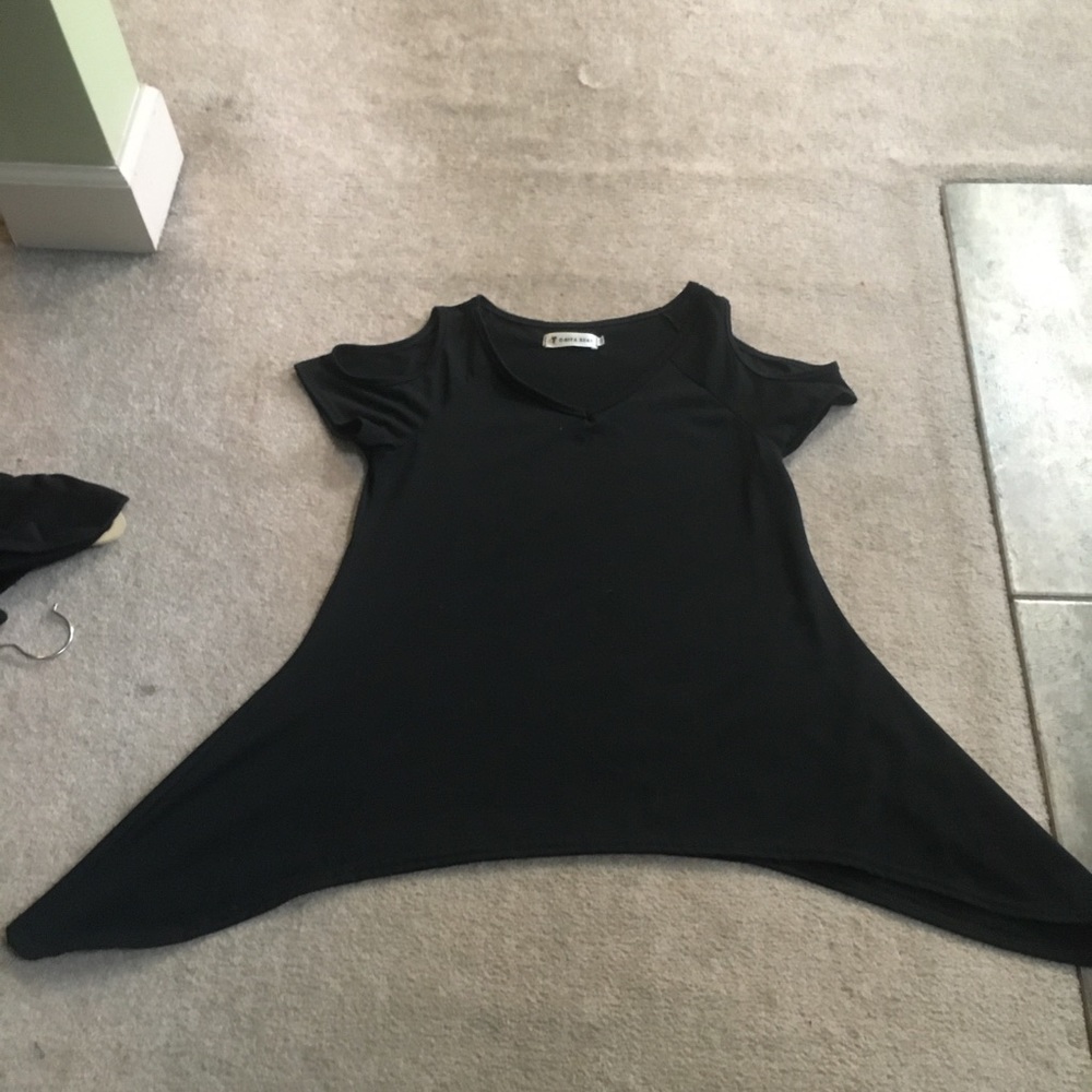 Black Cold Shoulder Tee Size M
